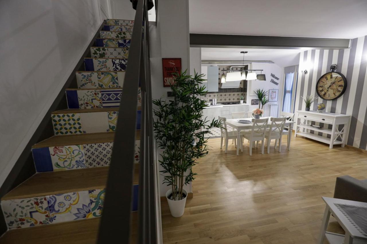 Happy House 31 Apartment เนเปิลส์ ภายนอก รูปภาพ