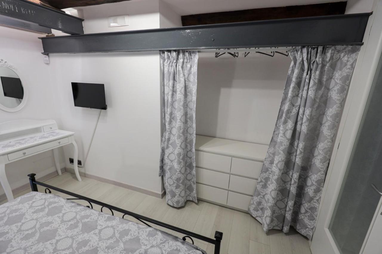 Happy House 31 Apartment เนเปิลส์ ภายนอก รูปภาพ